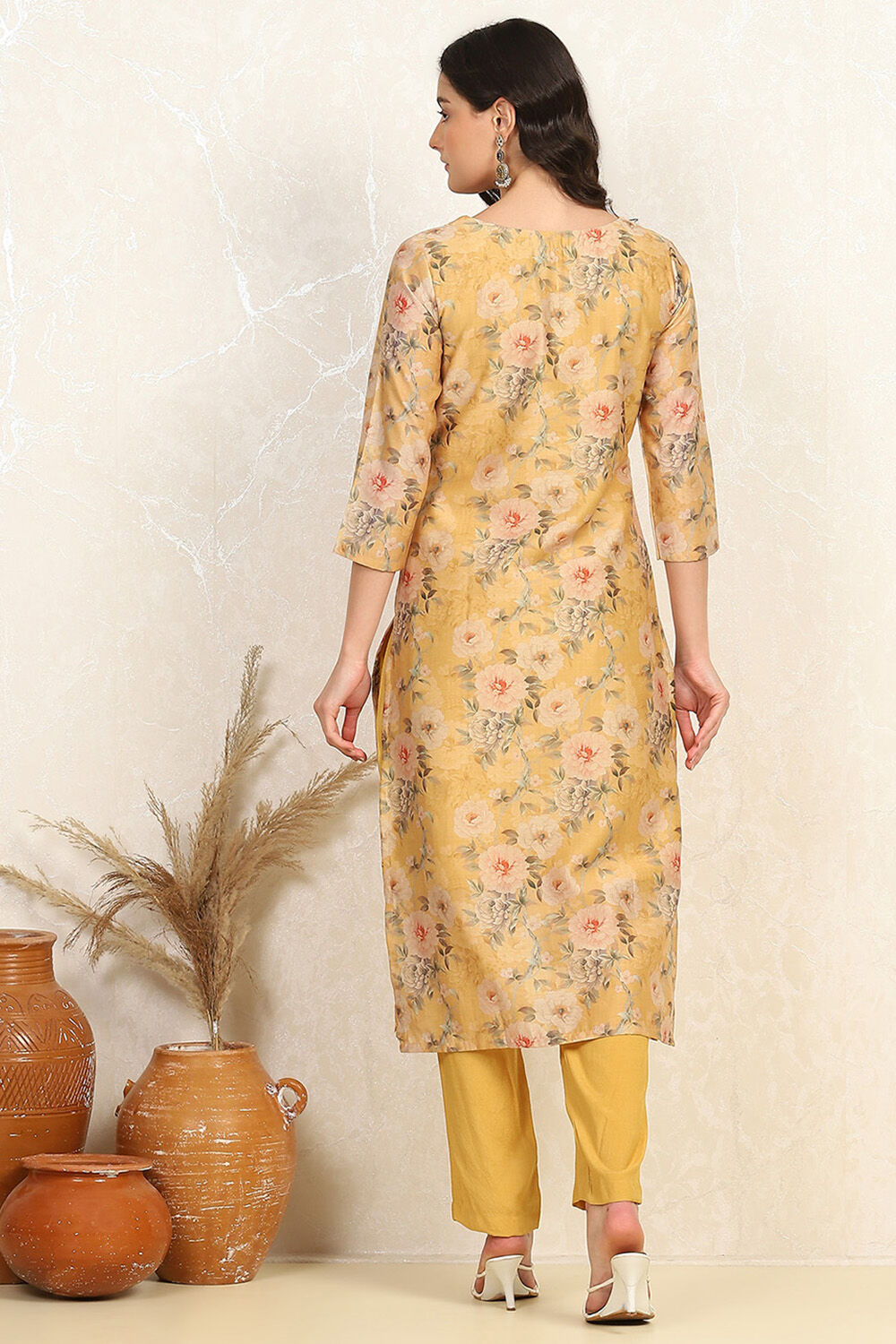 Orange Muslin Unstitched Suit Set image number 5