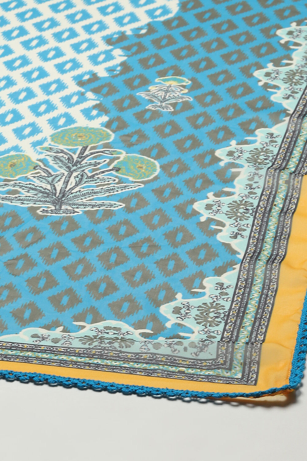 Yellow Cotton Straight Printed Kurta Slim Pant Suit Set image number 3