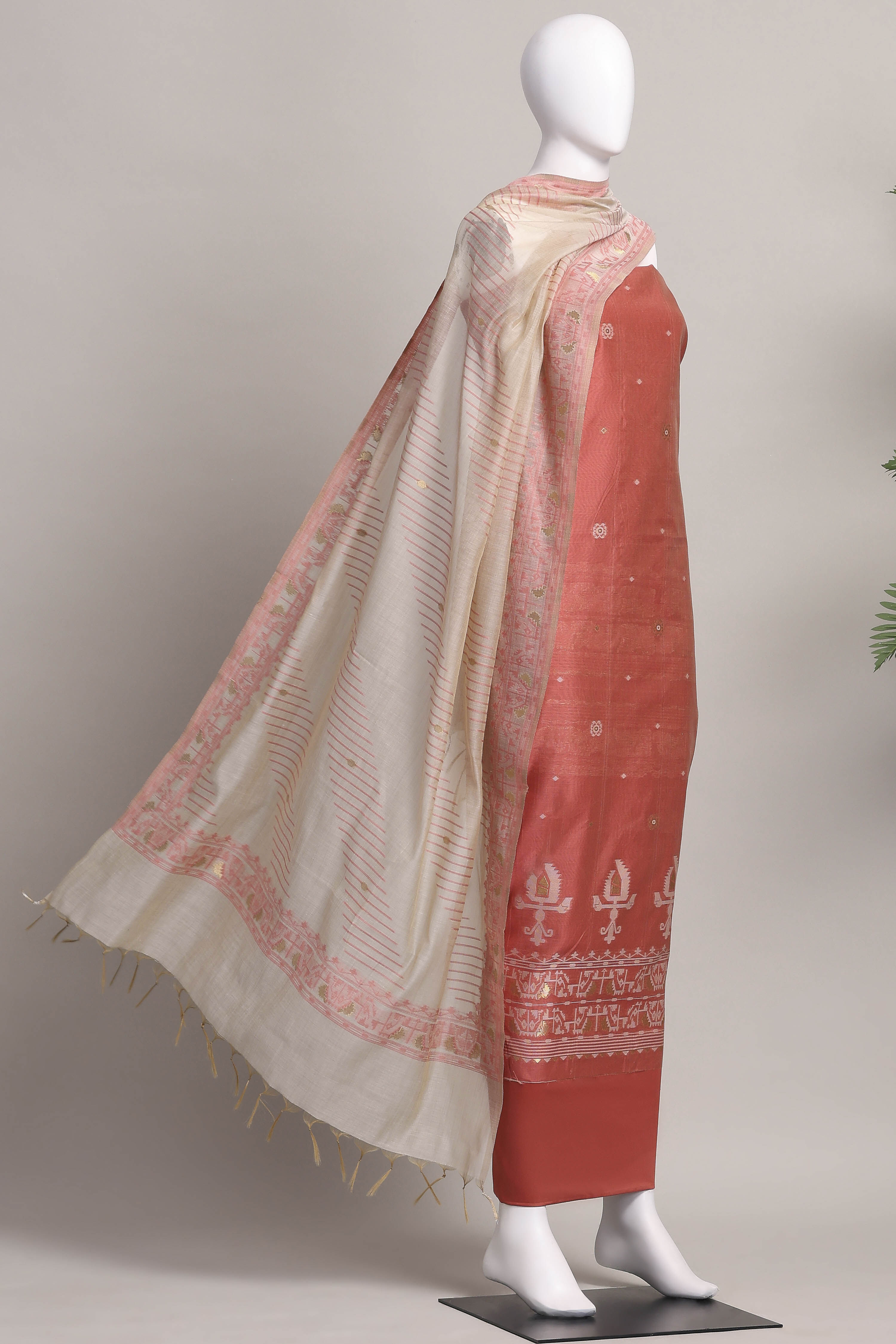 Blue Cotton Jamdani Unstitched Suit Set image number 4