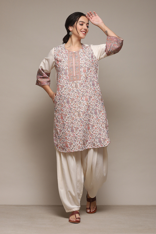 Off White Cotton Blend Straight Yarndyed 2 Piece Set image number 4