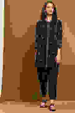 Black Floral Printed Gathered Short Kurta image number 5