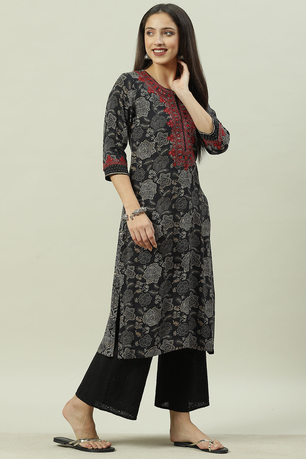 Green Rayon Straight Printed Kurta image number 2