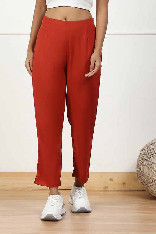 Black Solid Mid-Rise Regular Pants image number 4