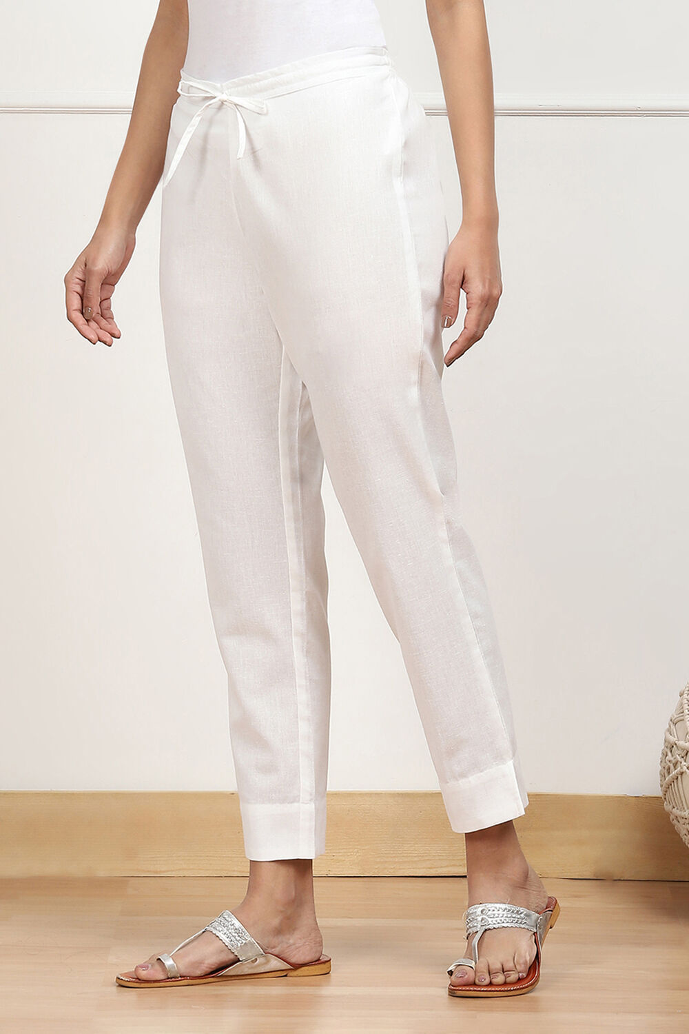 Rust Cotton Solid Regular Pants image number 2