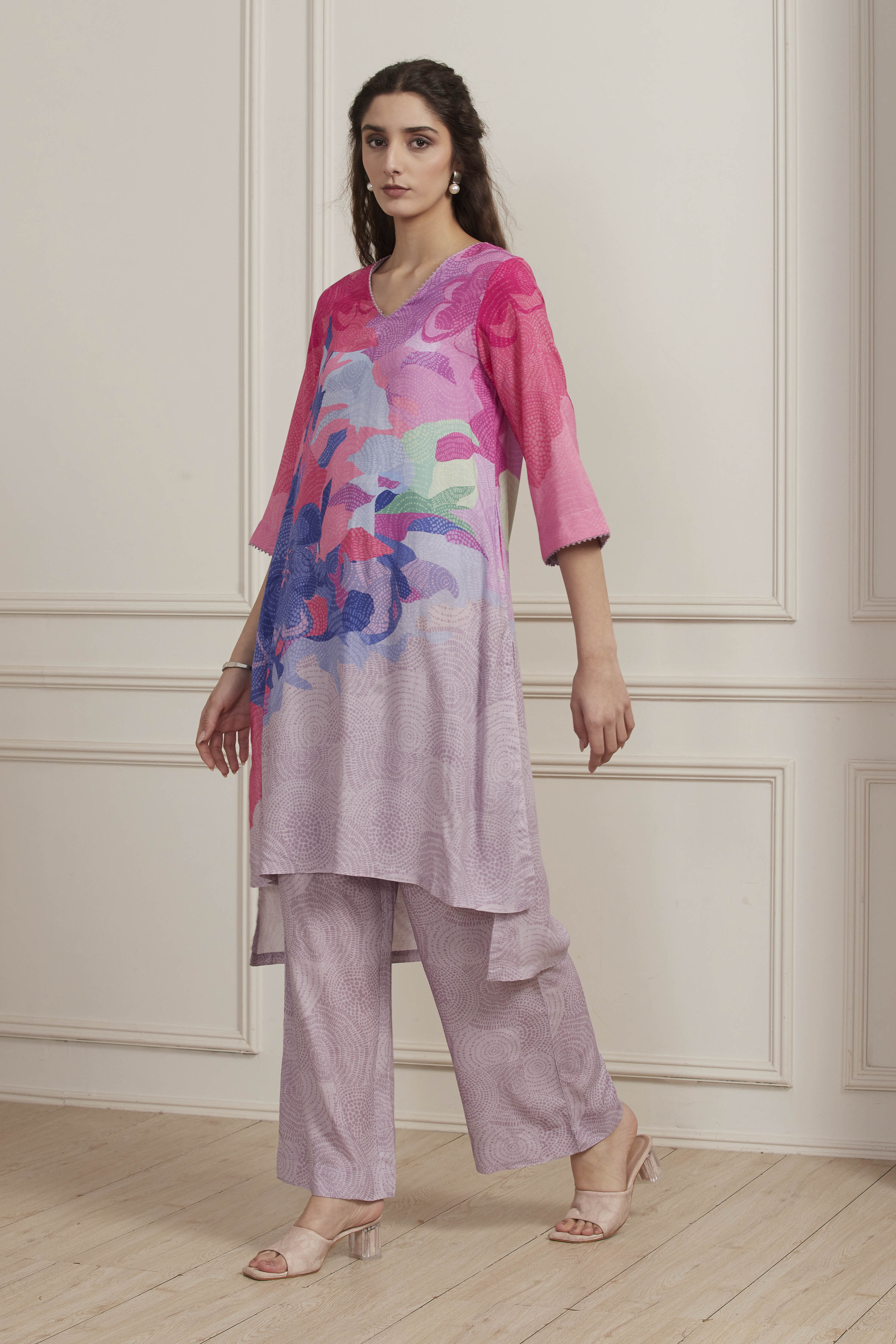 Lilac Printed Straight Kurta Set image number 3