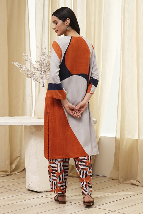 Orange and Beige Printed Straight Suit Set image number 4