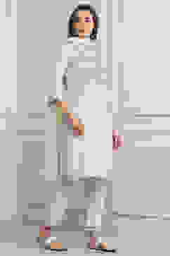 Off White Art Silk Straight Kurta Regular Pant Suit Set image number 5