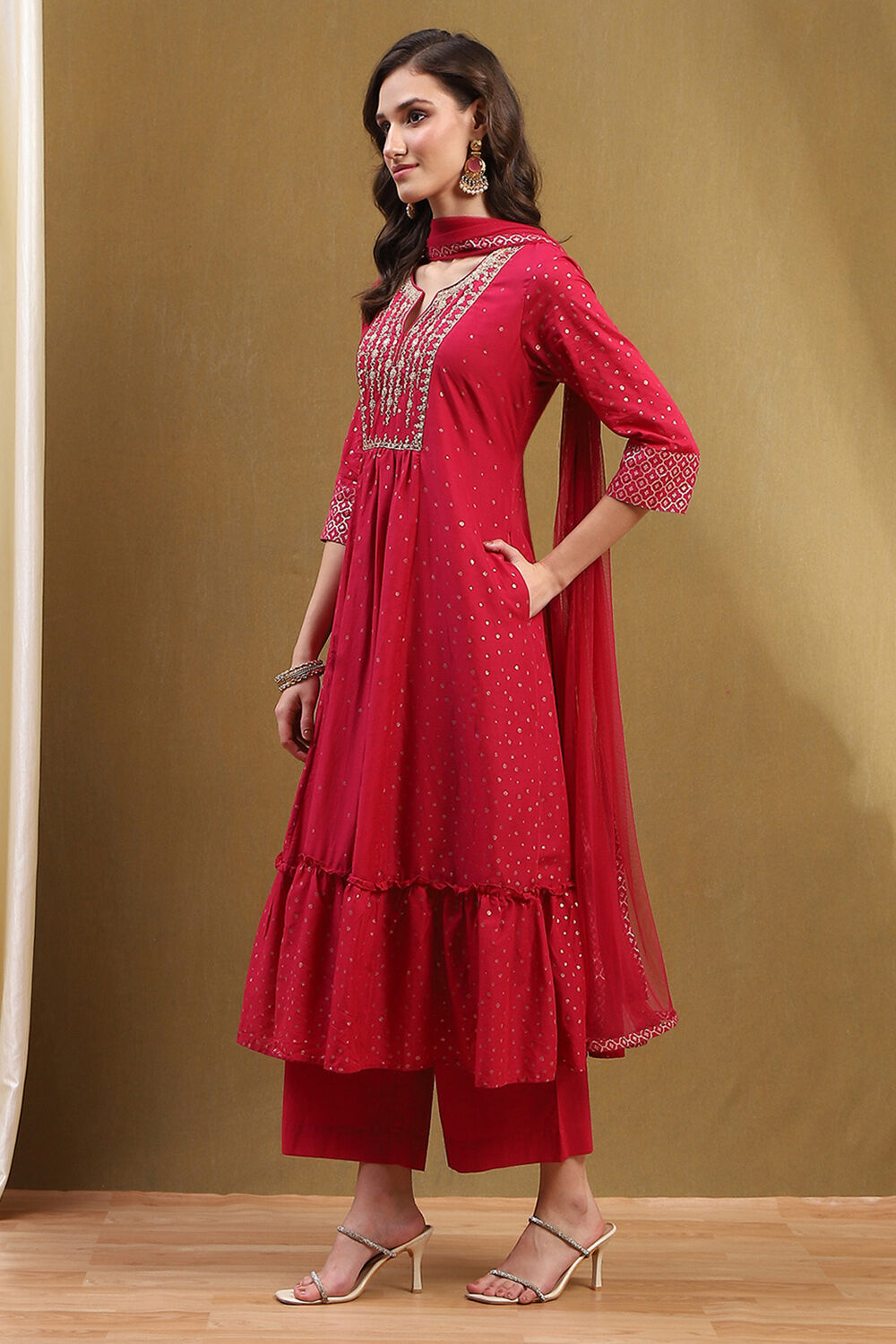 Green Cotton Printed Festive Gathered Suit Set image number 3