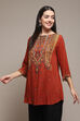 Brown LIVA Straight Printed Kurti image number 2