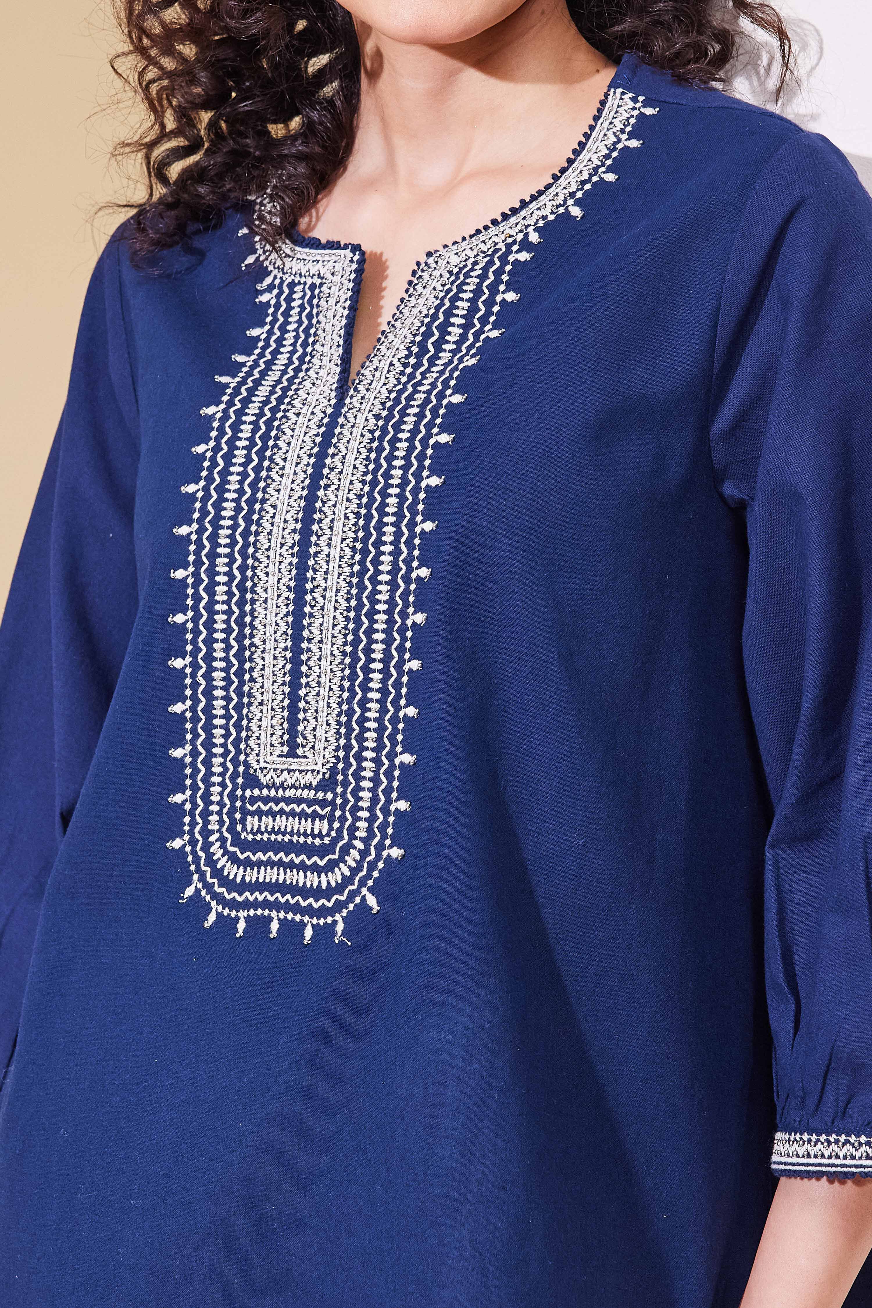 Navy Blue Cotton Yoke Design Straight Kurta image number 1