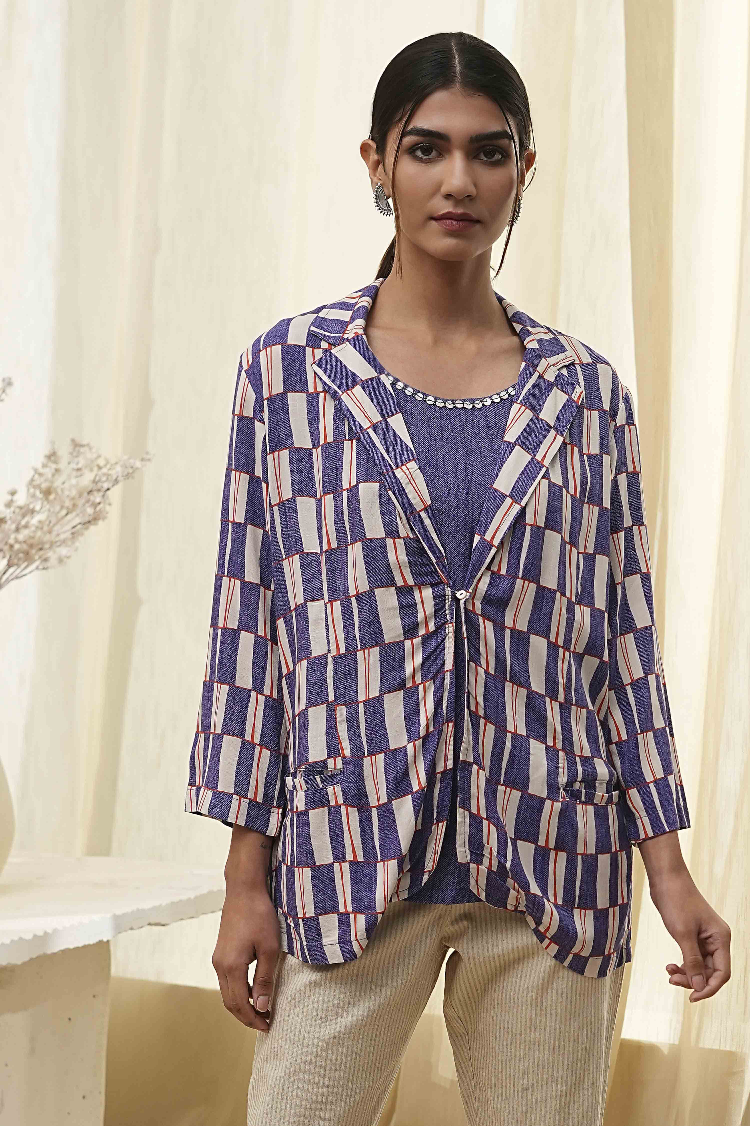 Blue Printed Straight Jacket image number 5