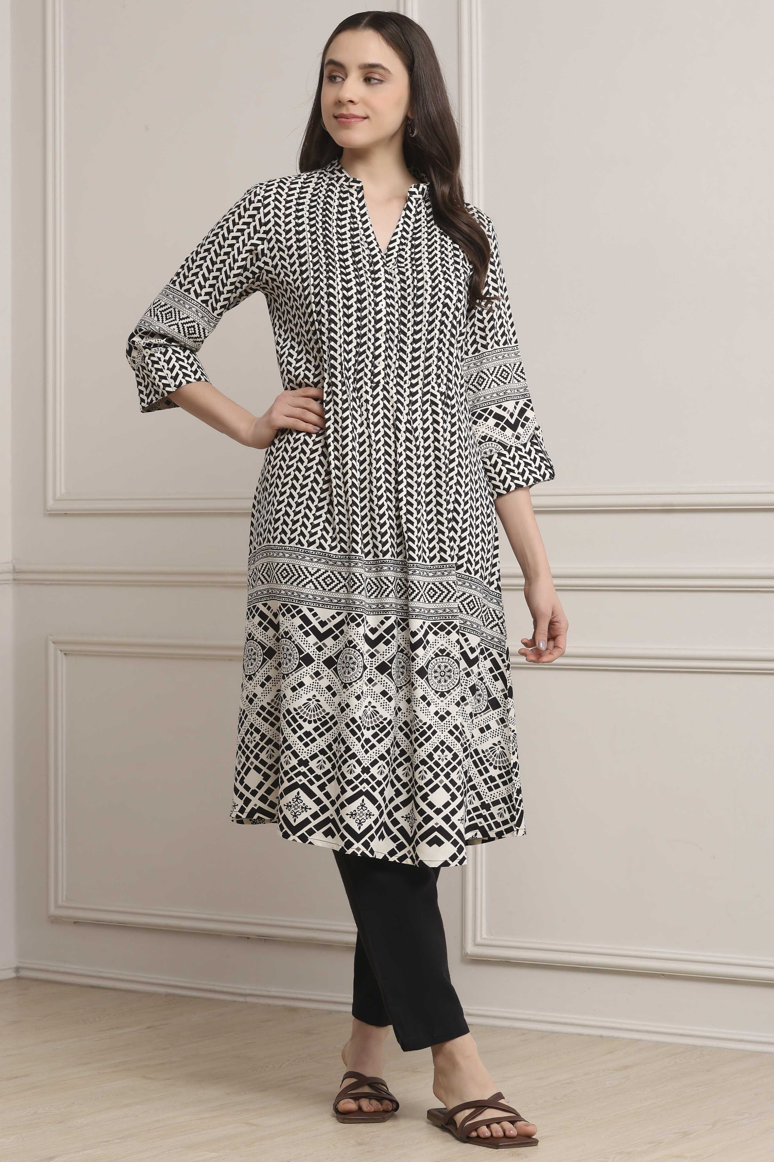 Black Viscose Rayon A-Line Kurta image number 4