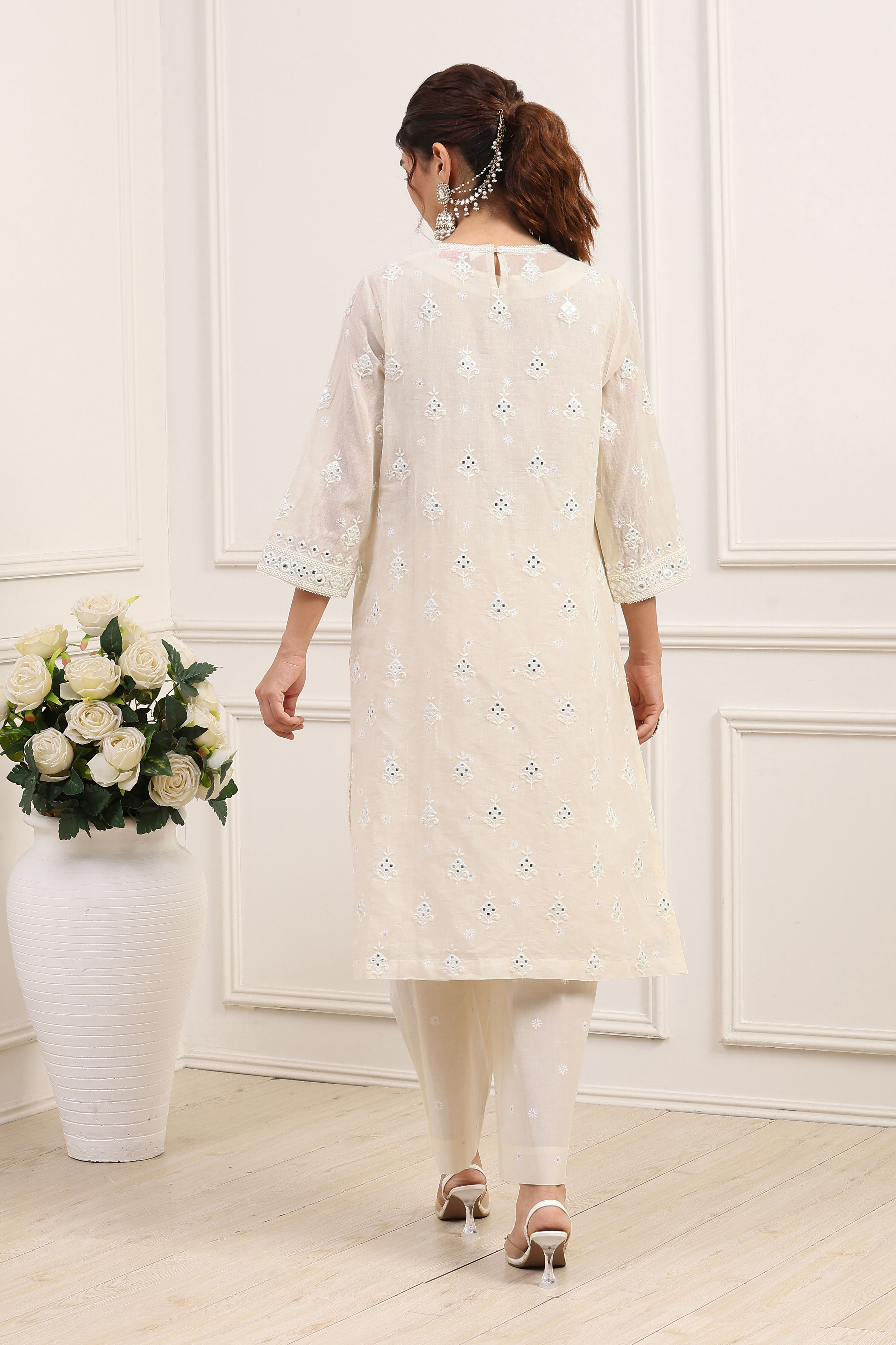 Off-White Cotton Embroidered Straight Suit Set image number 4