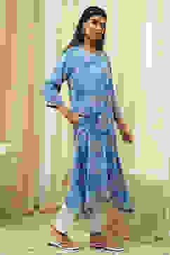 Blue Floral Printed Asymmetric Kurta image number 3