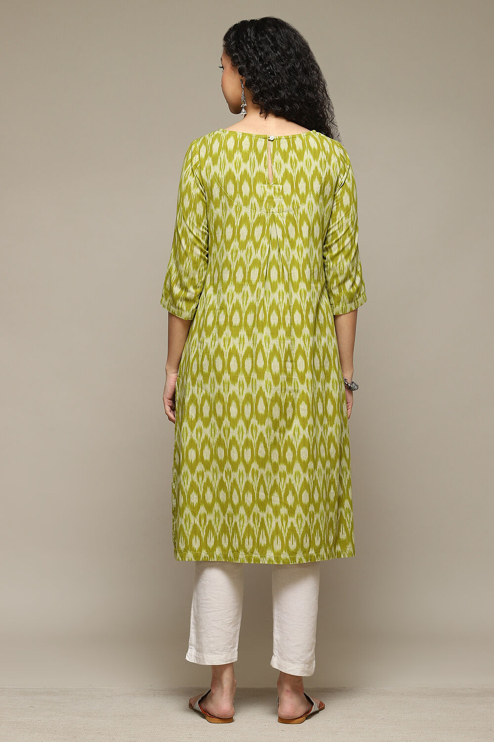 Olive Cotton IKAT Straight Yarndyed Kurta image number 3