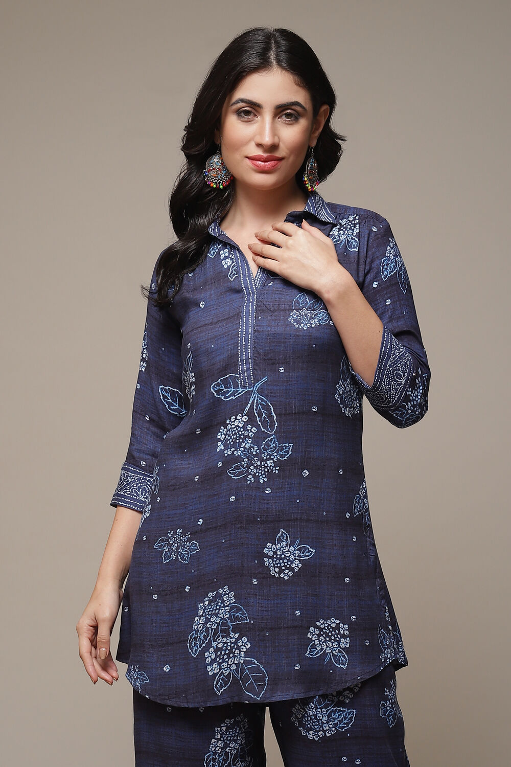 Indigo LIVA Straight Printed Kurta image number 1