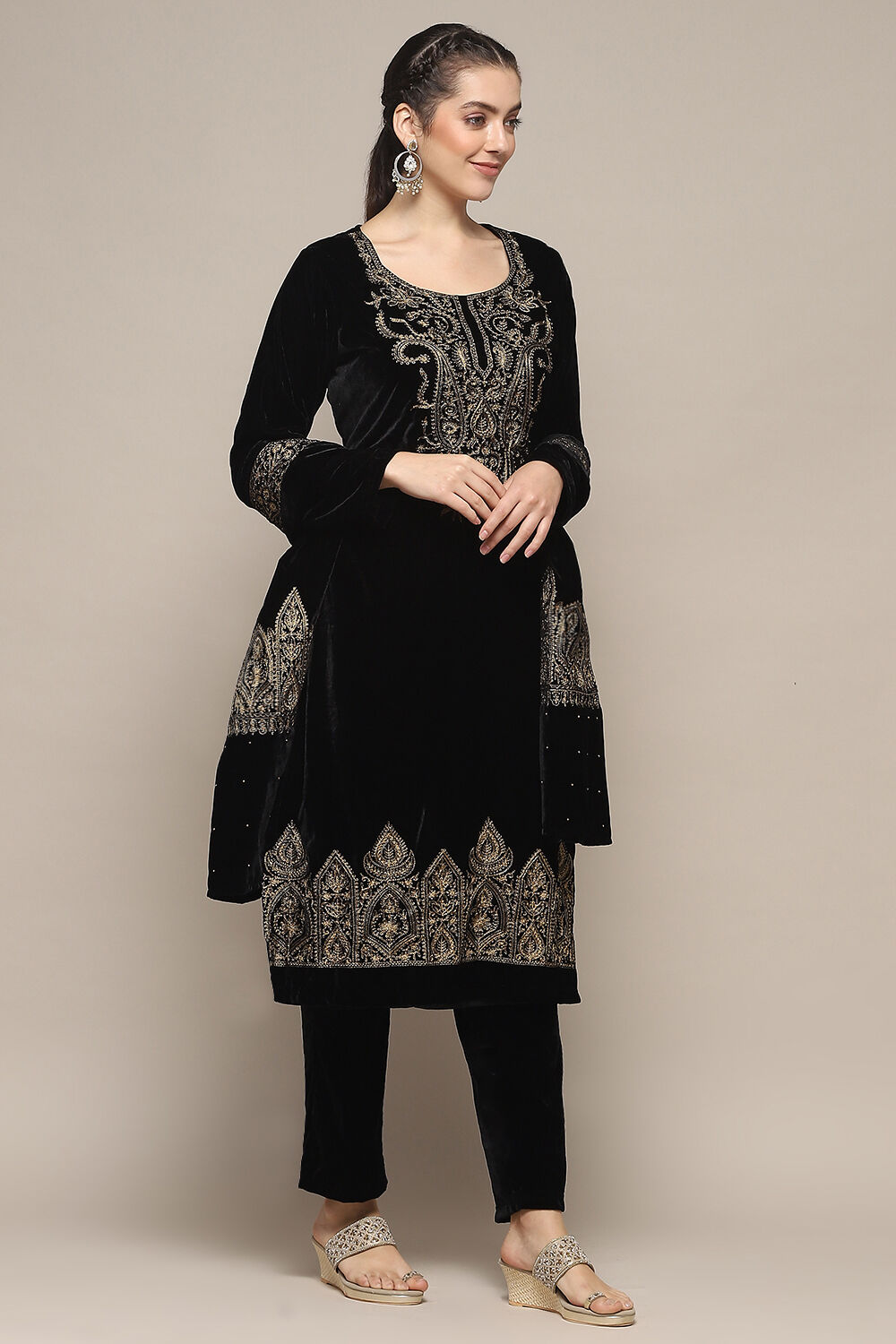 Black Polyester Straight Solid Kurta Pant Suit Set image number 6