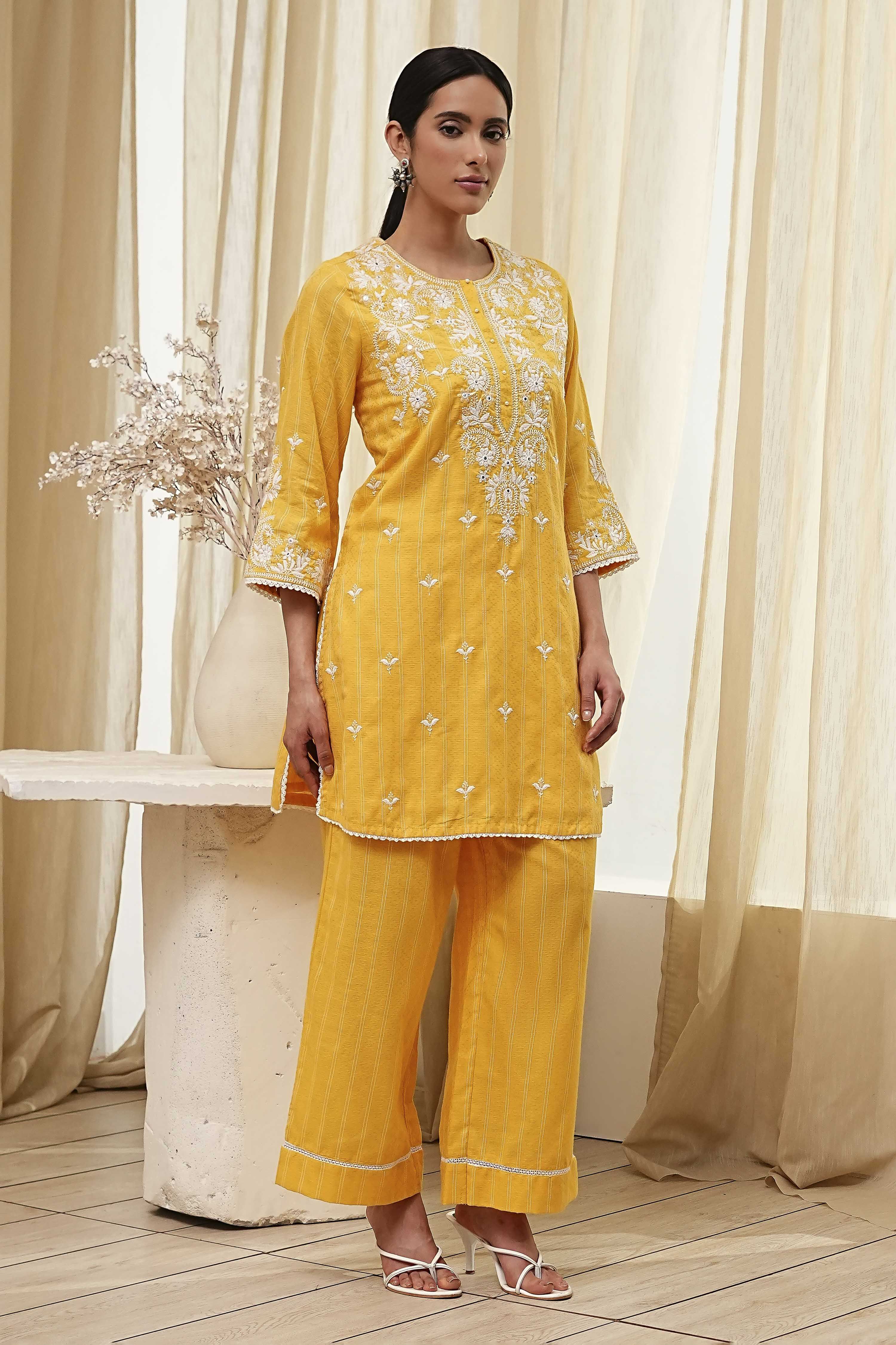 Blue Cotton Embroidered Straight Kurta Set image number 5