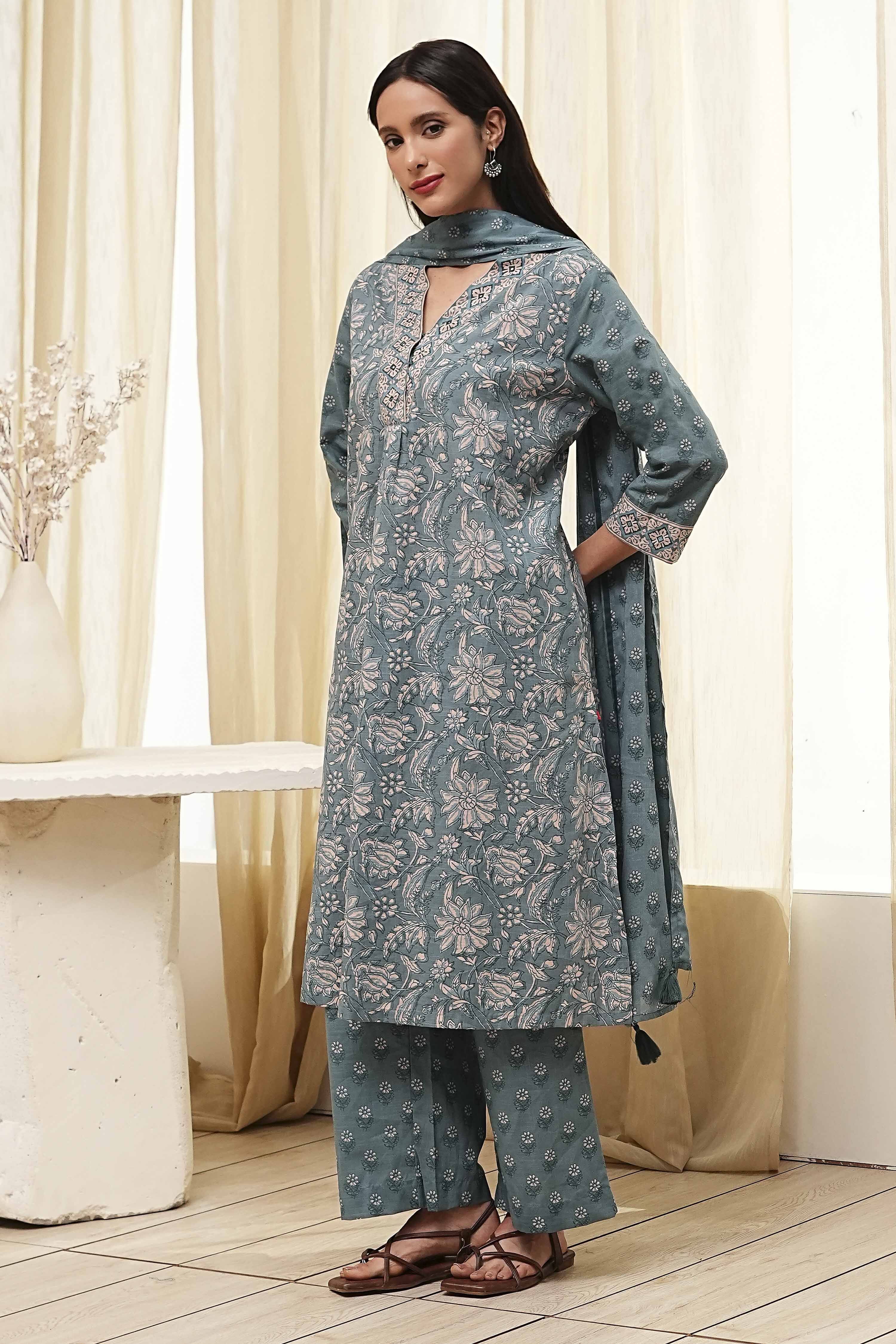 Green Cotton Printed Straight Suit Set image number 3