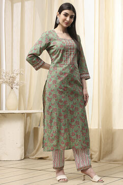 Green Cotton Screen Print Unstitched Suit Set image number 6