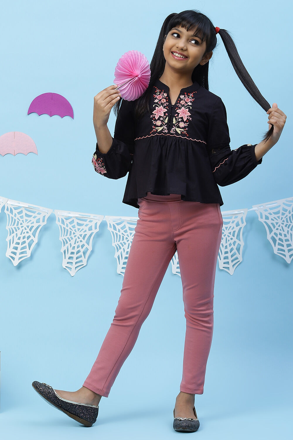 Grey Straight Poly Span Girls Bottom Wear image number 0