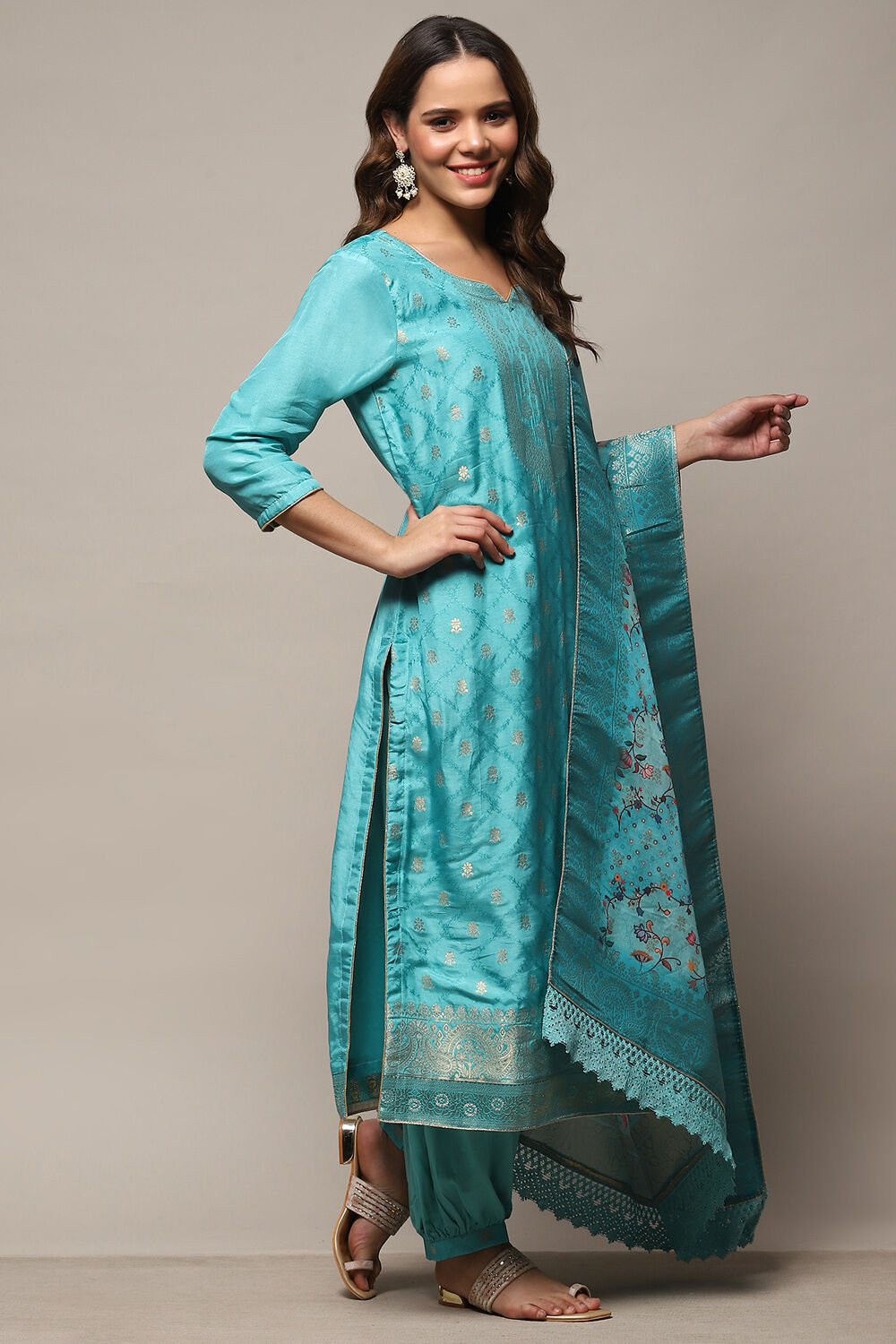 Green Cotton Blend Unstitched Suit Set image number 7