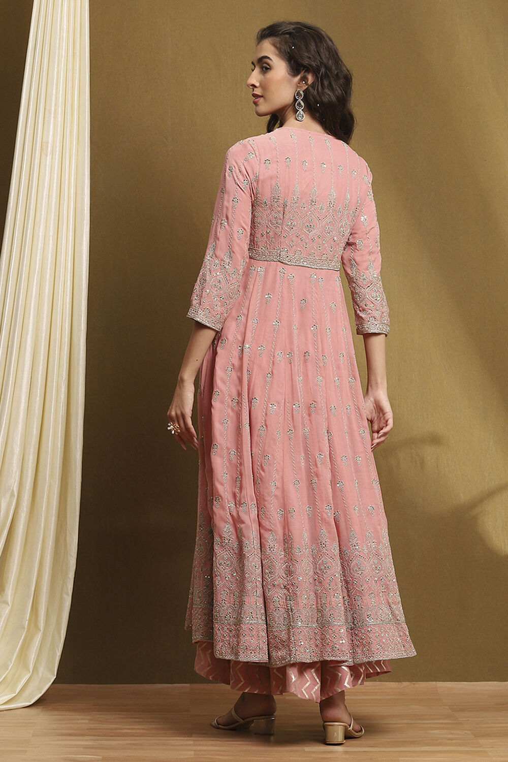 Green Viscose Georgette Embroidered Anarkali Suit Set image number 4