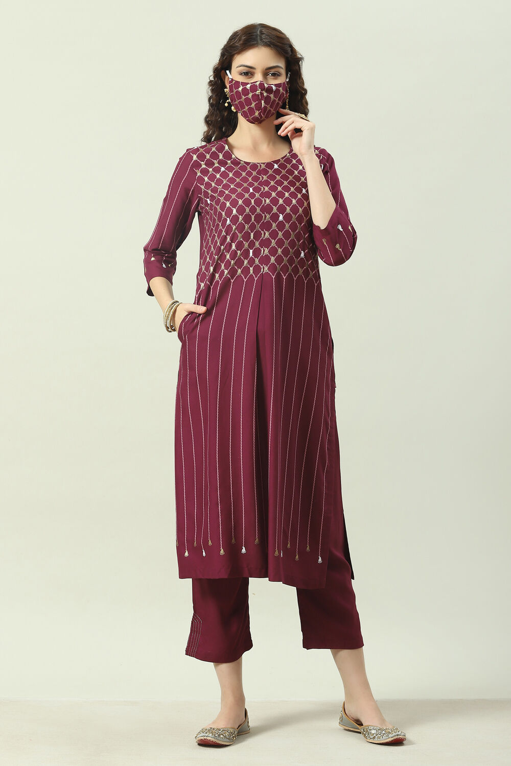Plum Printed Rayon Straight Kurta Regular Pants Suit Set image number 3