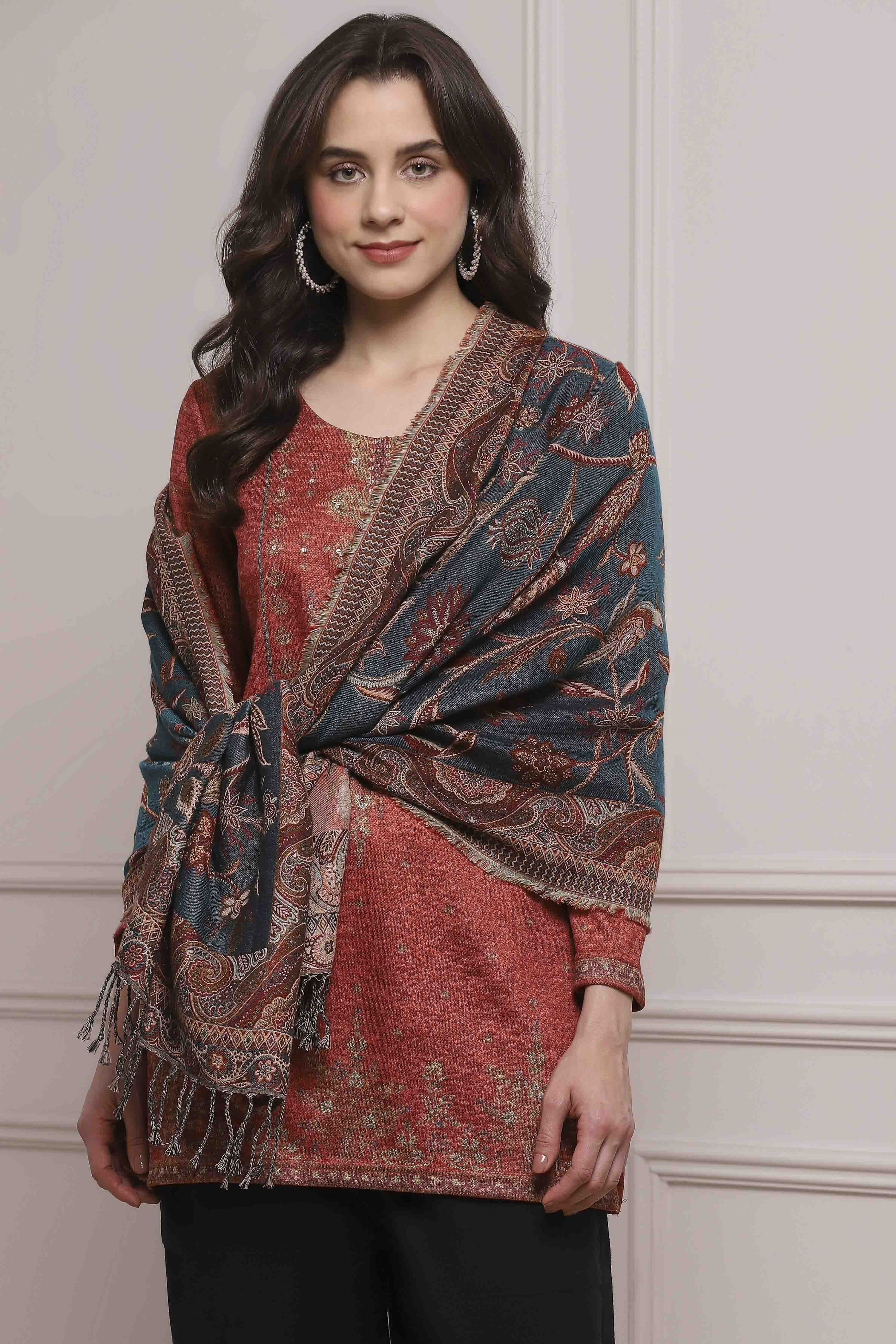 Teal Yarn-Dyed Printed Winter Stole image number 2