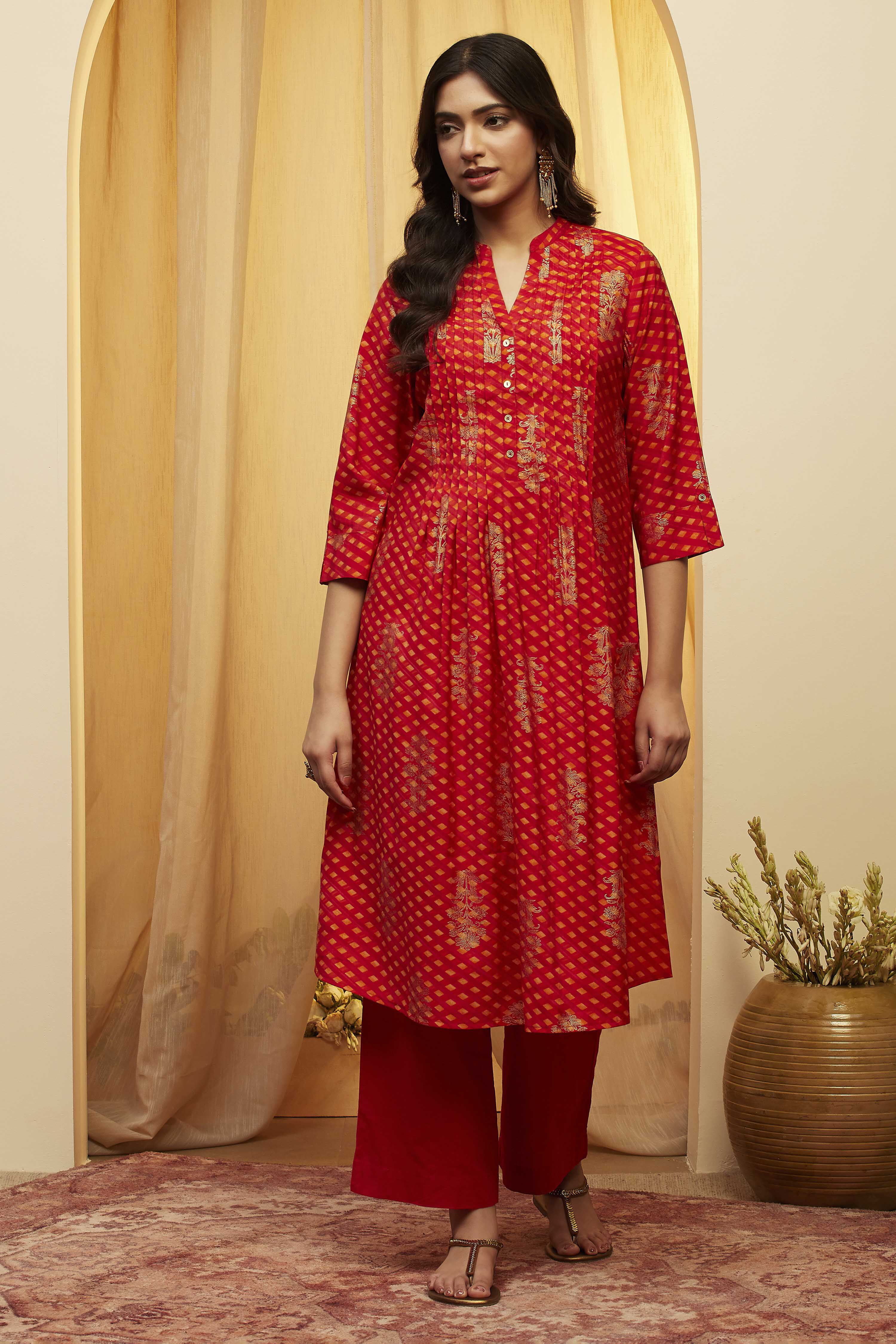 Red Polyester Straight Kurta image number 5