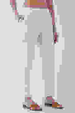 White Cotton Solid Fitted Pants image number 3