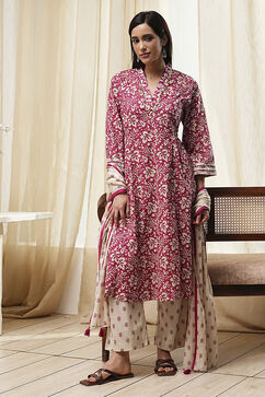 Red Cotton Printed Gathered Suit Set image number 6