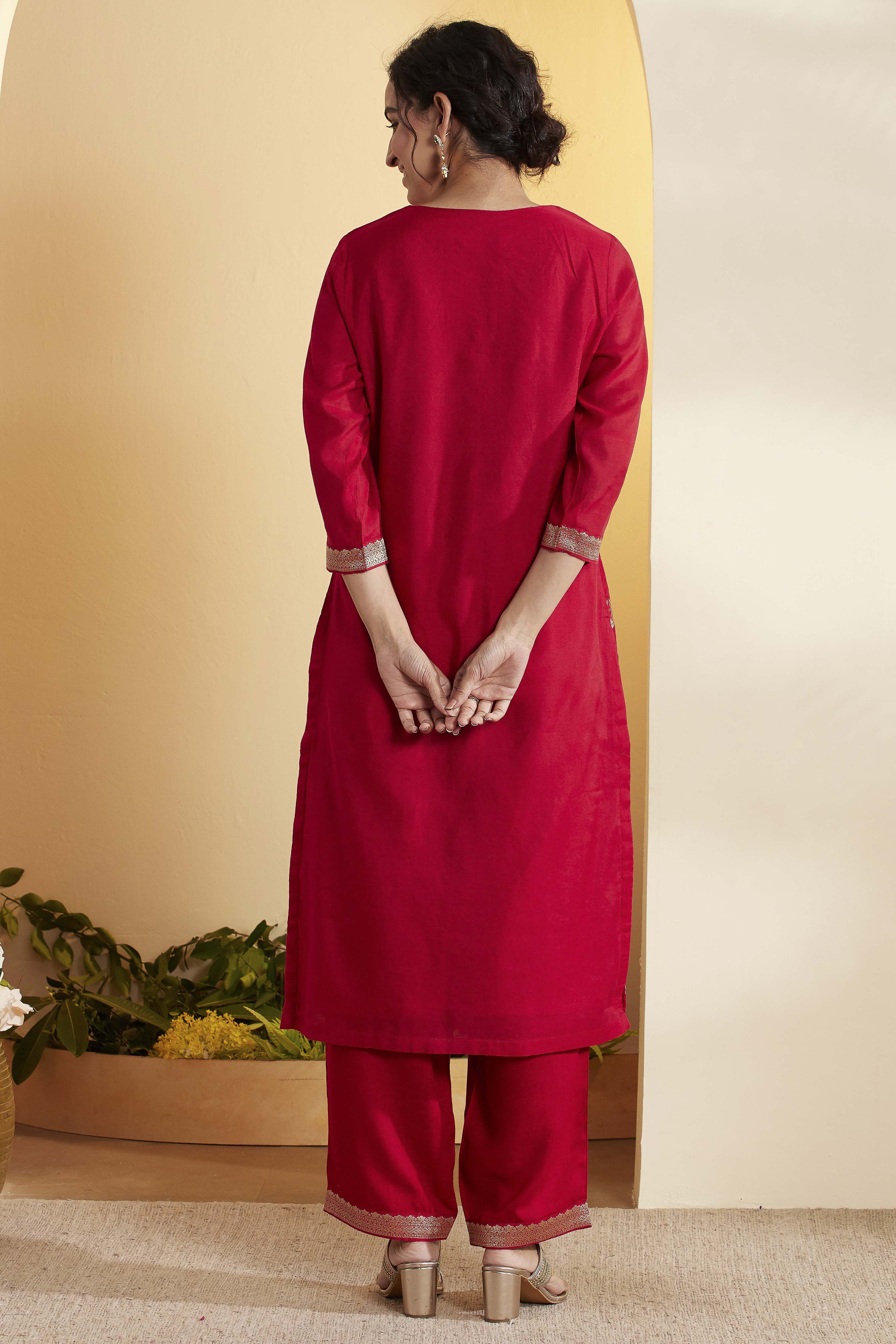 Red Nylon Straight Suit Set image number 5