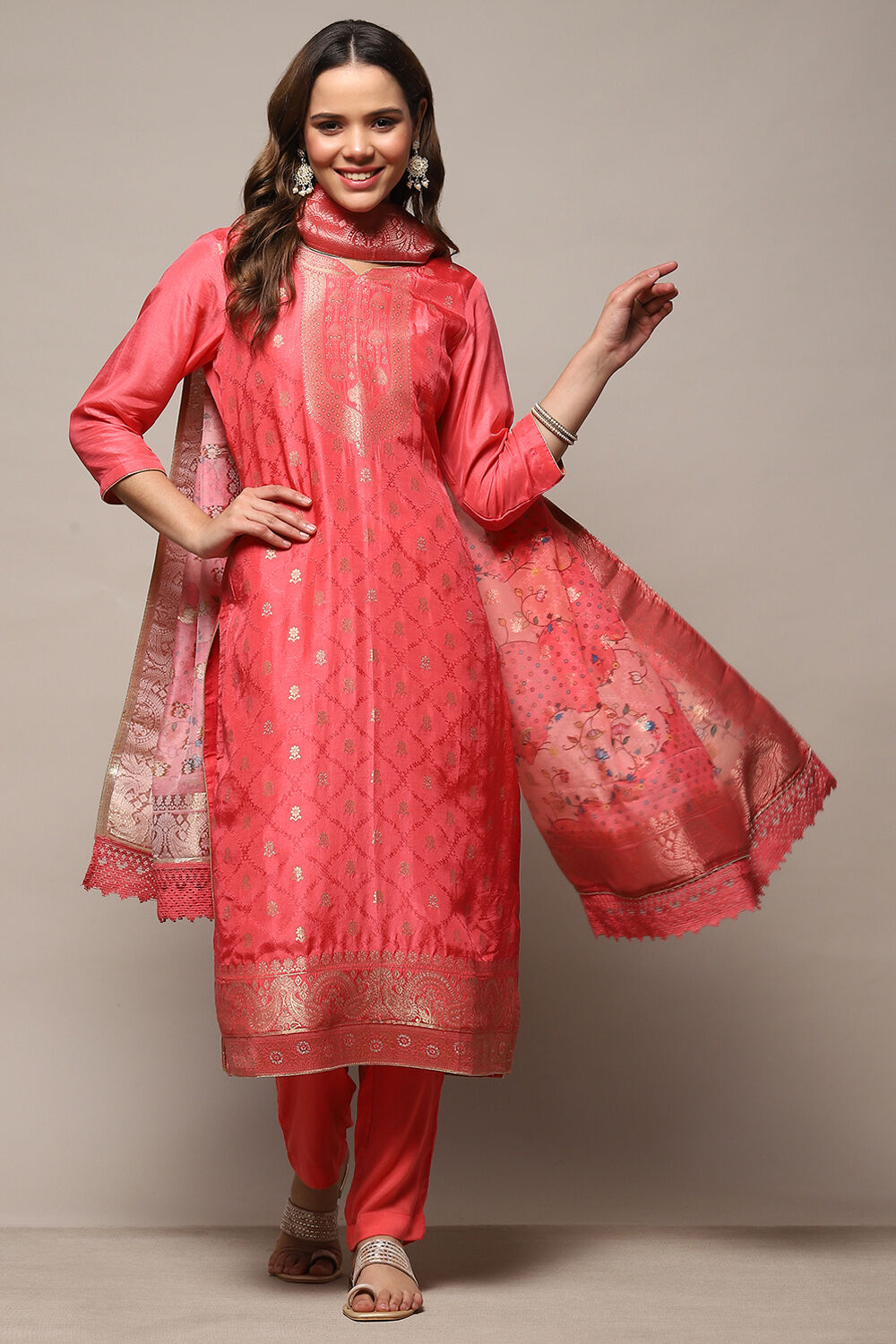 Green Cotton Blend Unstitched Suit Set image number 1