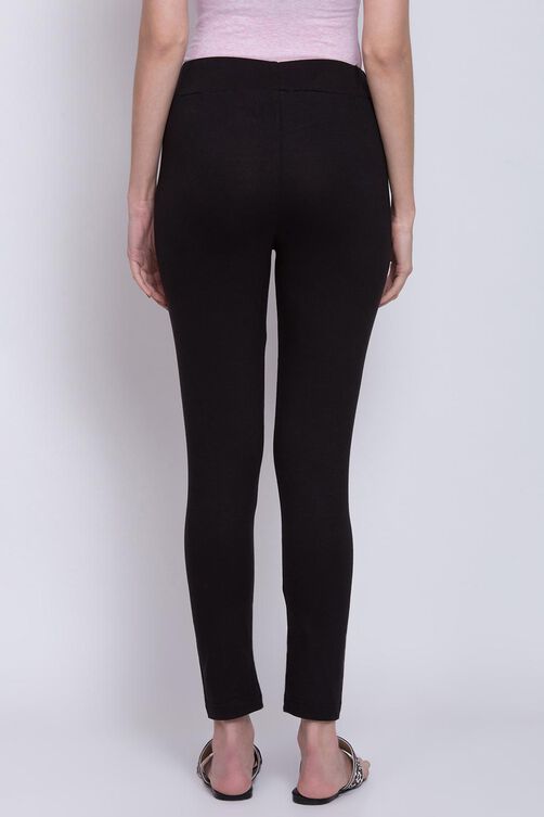 Black Viscose Lycra Solid Leggings image number 4