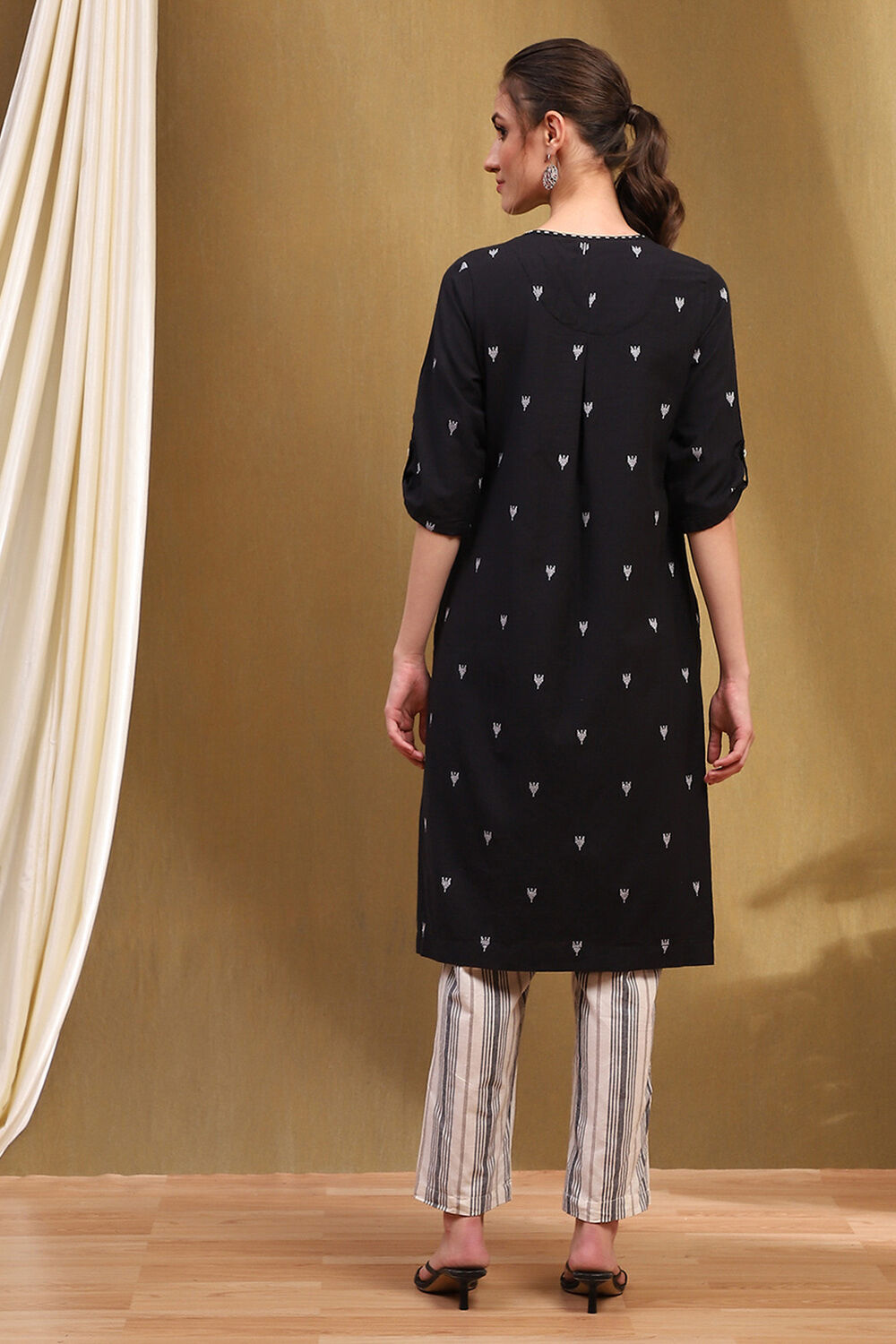 Orange Cotton Printed Straight Suit Set image number 4