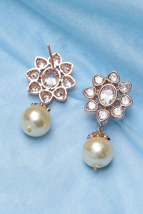 White Pearl Studs image number 2