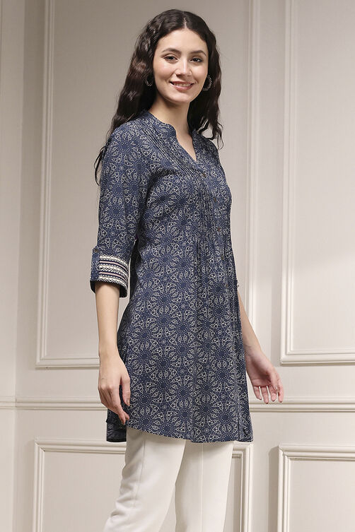 Blue Viscose Rayon Relaxed Printed Kurta image number 4