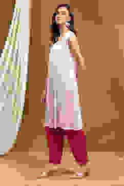 Cream Polyester Straight Kurta image number 6