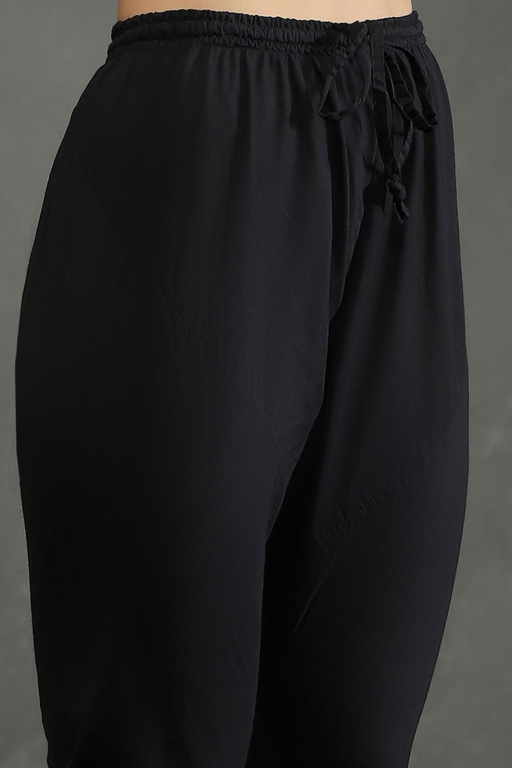 Rohit Bal Black Silk Chanderi Floral Printed Anarkali Suit Set image number 2