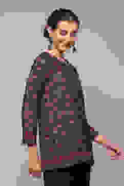 Black Polyester Straight Printed Kurti image number 3