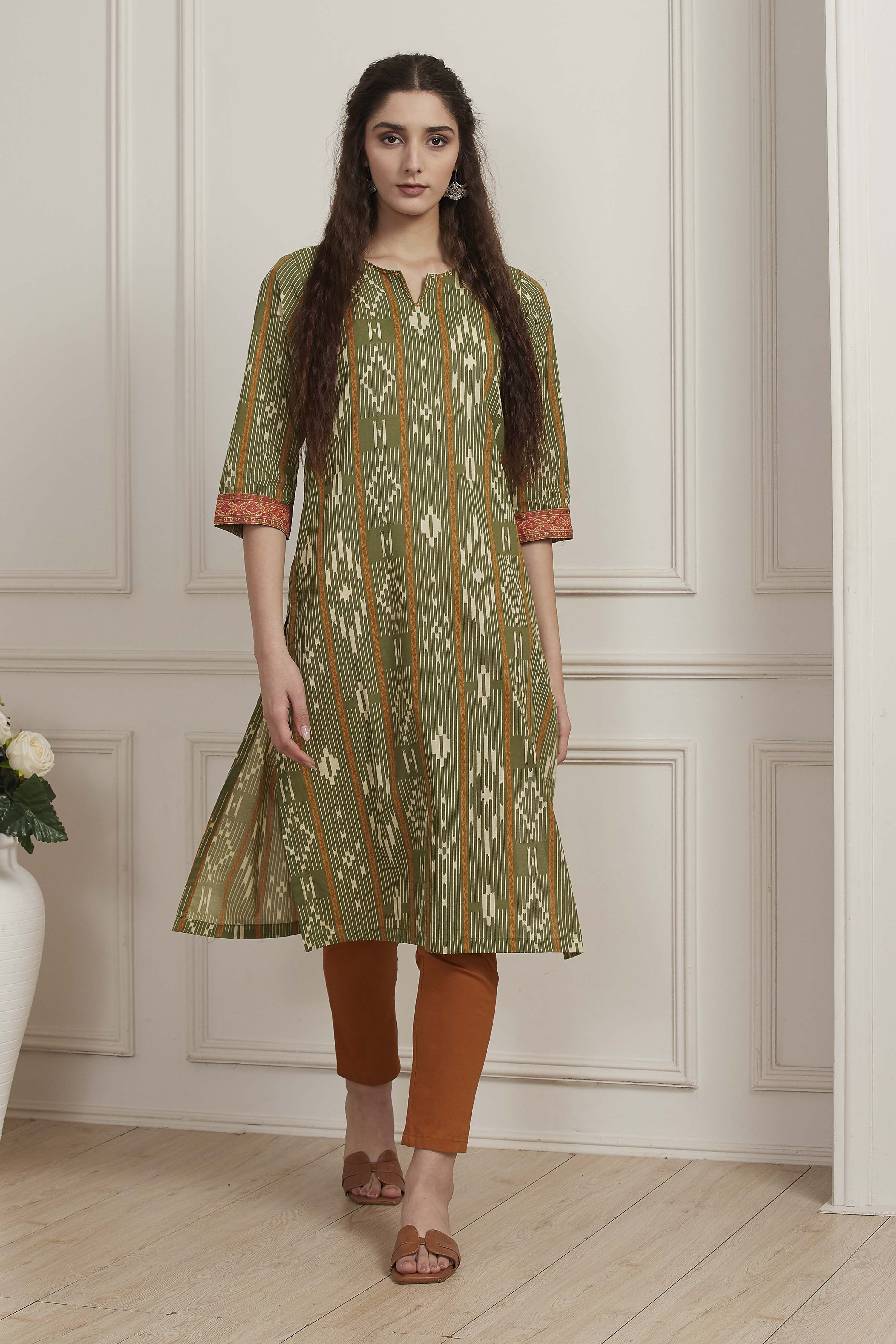 Blue Cotton Straight Kurta image number 6