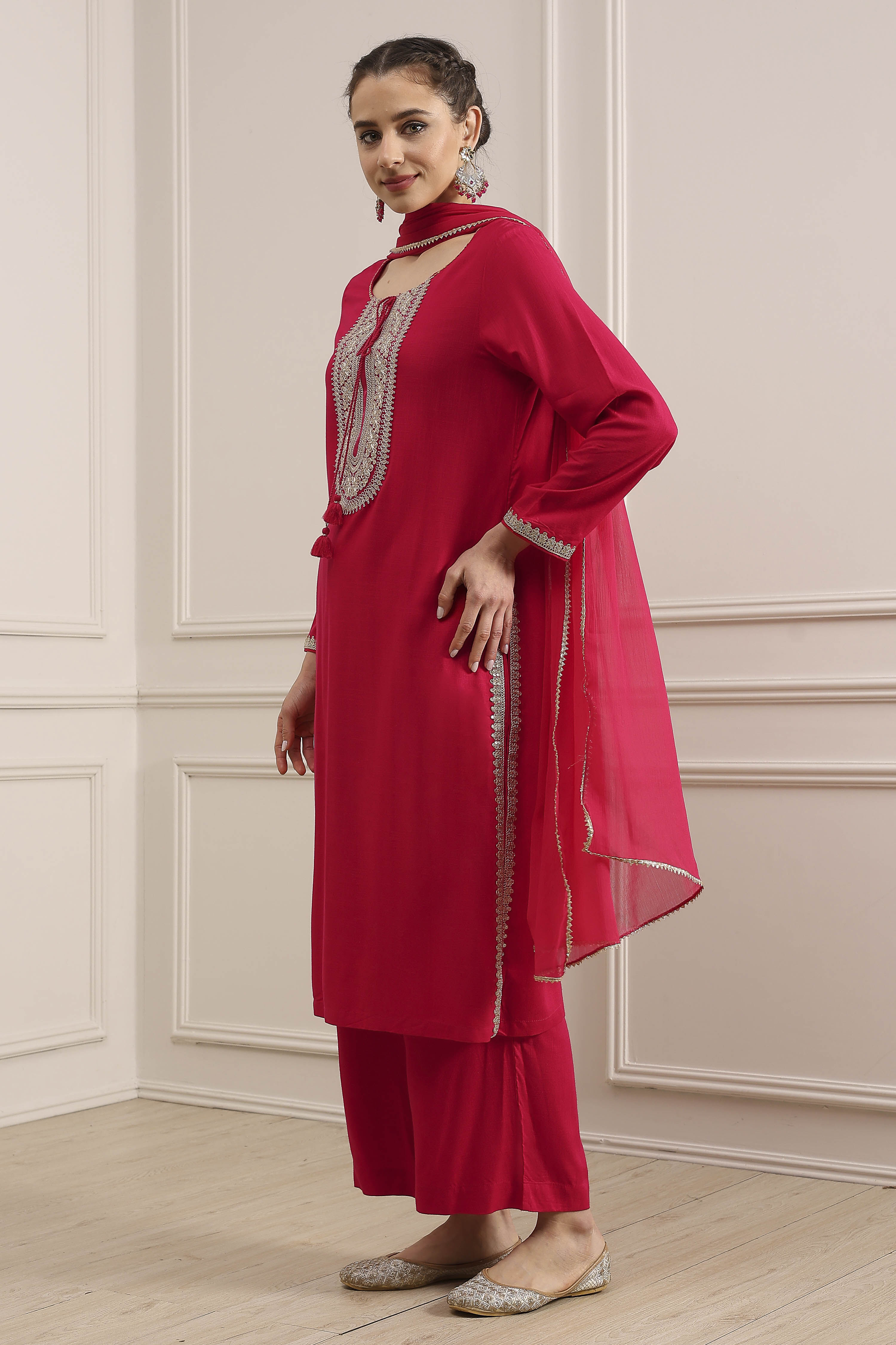Fuchsia Solid Straight Suit Set image number 3