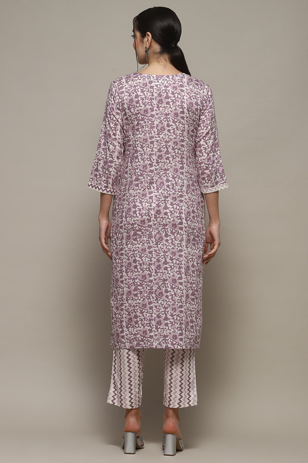 Blue Cotton Unstitched Suit Set image number 6