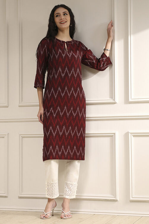 Maroon Cotton Ikat Straight Kurta image number 5