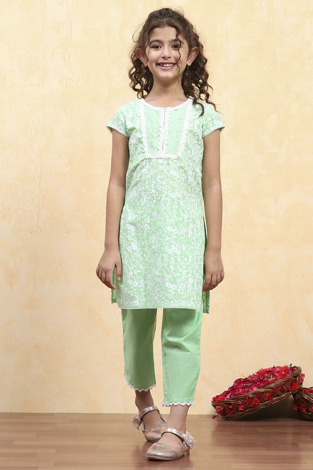 Green Cotton Straight Printed Kurta Pants Set image number 6