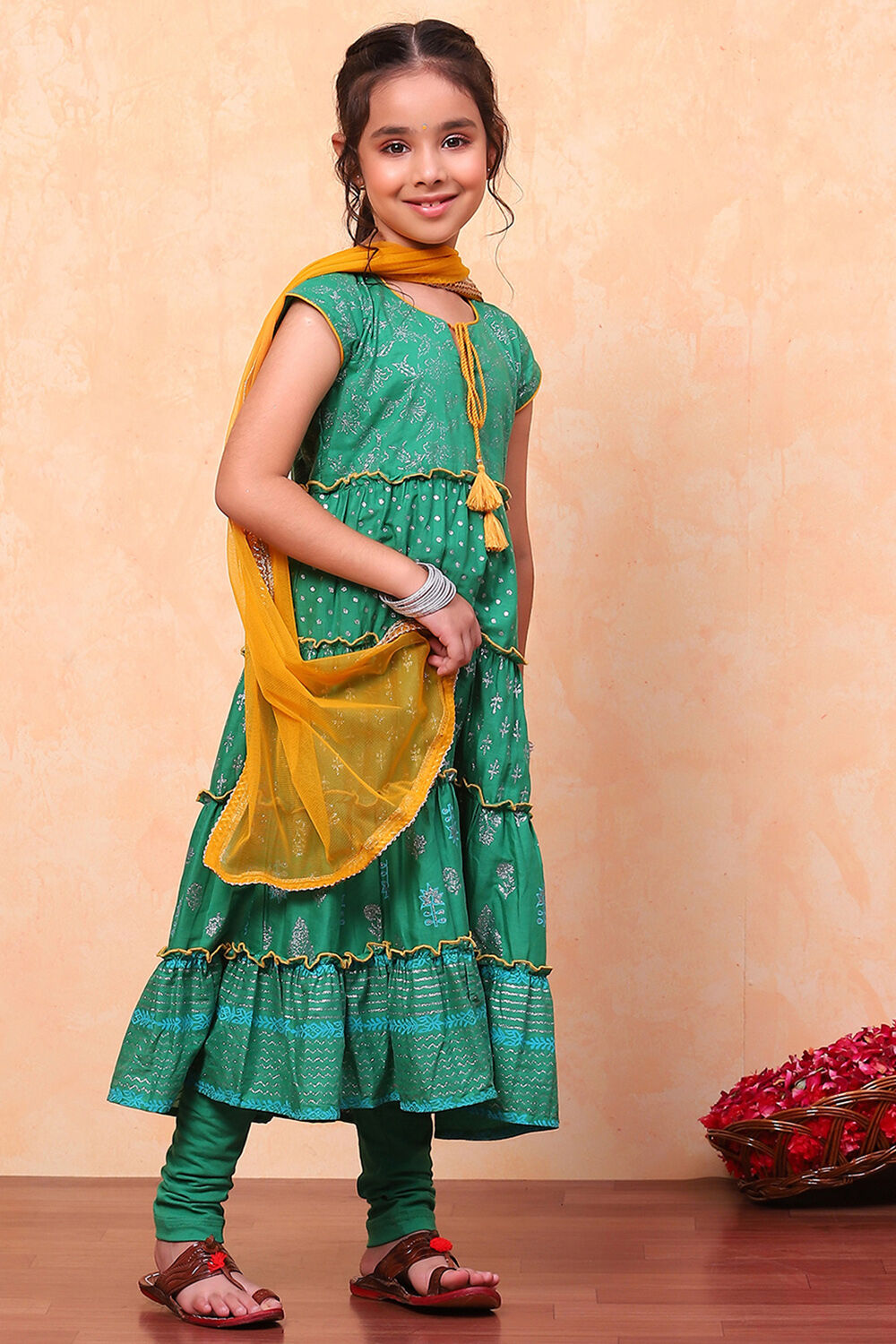 Green Cotton Printed Tiered Festive Flared Suit Set image number 3