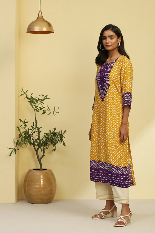Yellow Bandhani Printed Straight Kurta image number 2