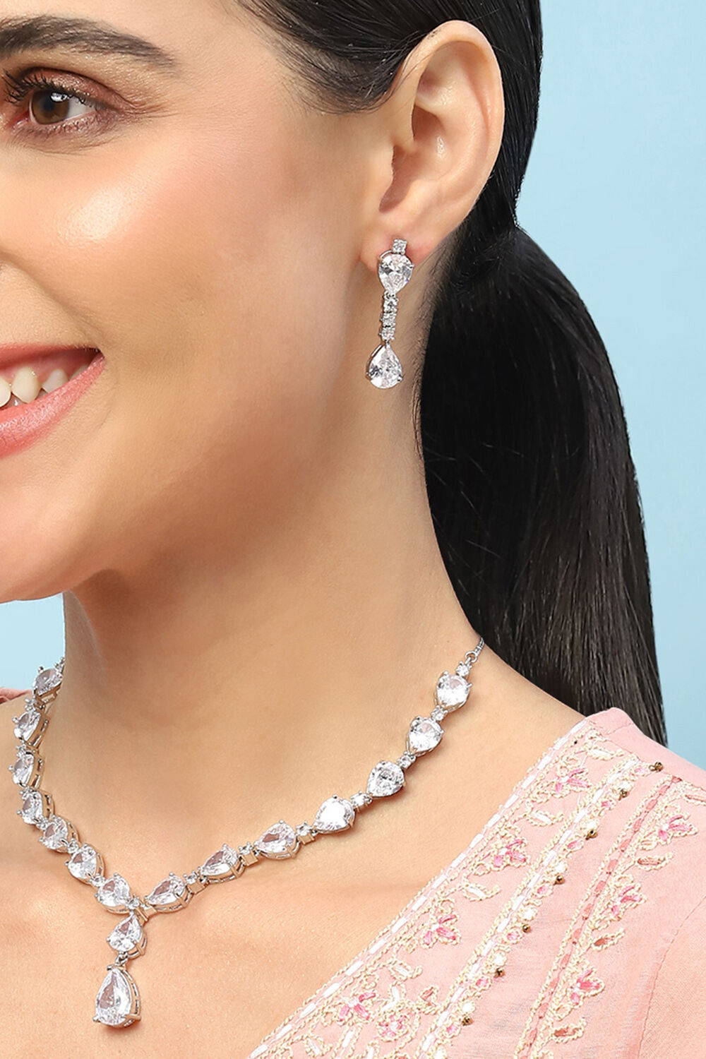 White Brass Necklace Set image number 1