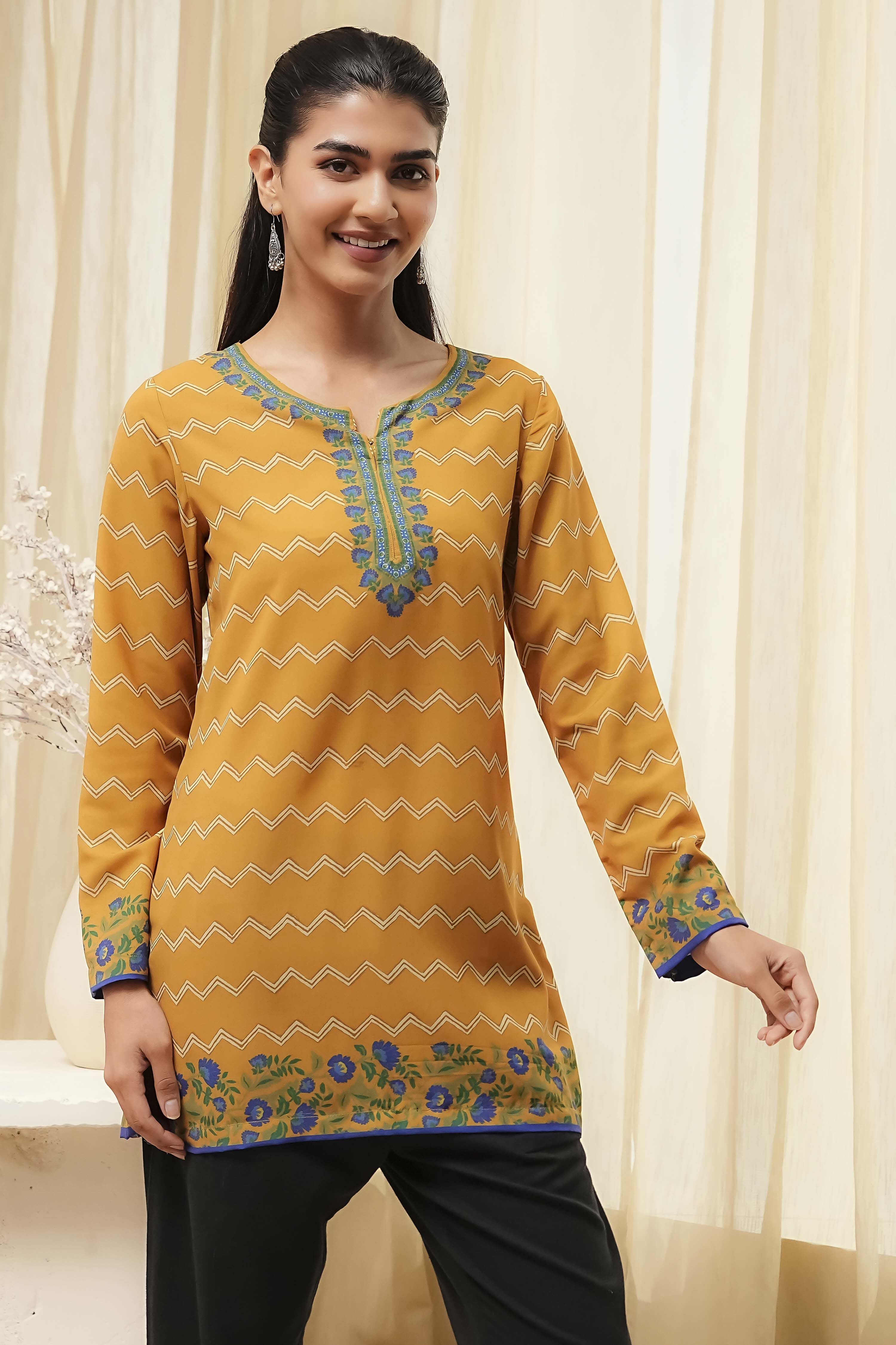 Mustard Yellow Printed Straight Short Kurta image number 6